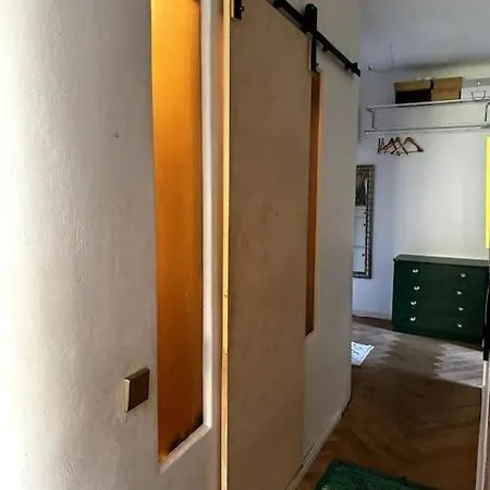Апартаменти Cozy In
